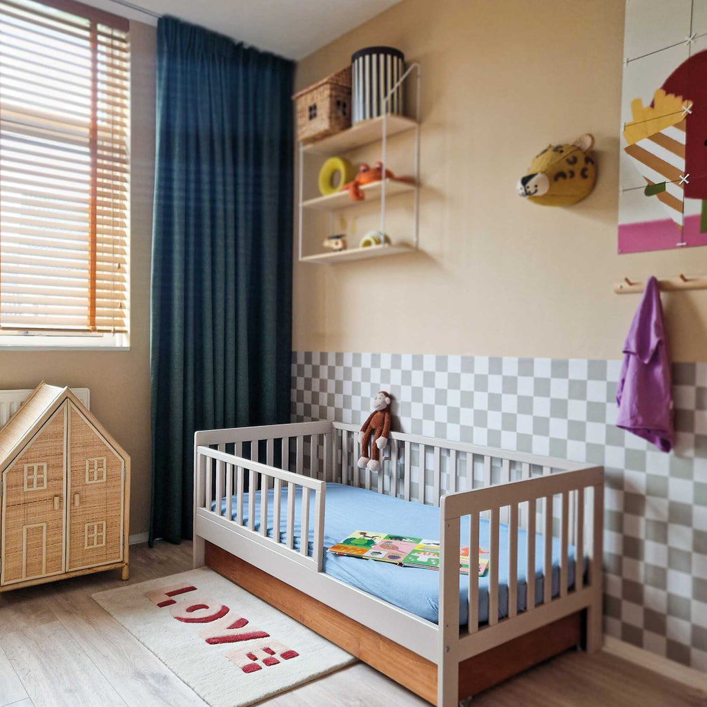 Blokken behang voor de kinderkamer checkmate green groen days of bloom