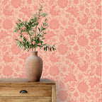 Bloemen behang Carved Floral Days of Bloom Pink
